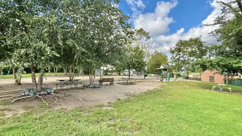 Fort Barnard Dog Park preview