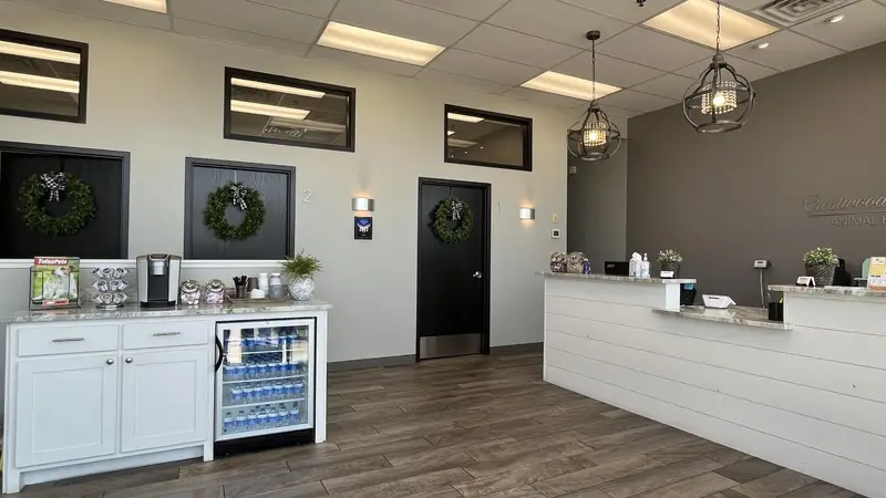 Crestwood Crossing Animal Hospital preview