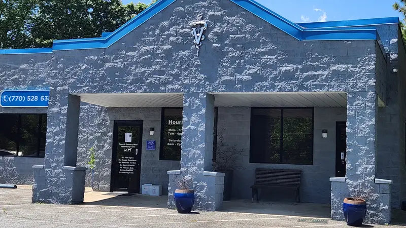 Town & Country West Veterinary Clinic preview